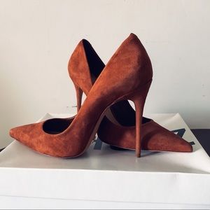Terracotta (brown) SCHUTZ Pumps like new leather